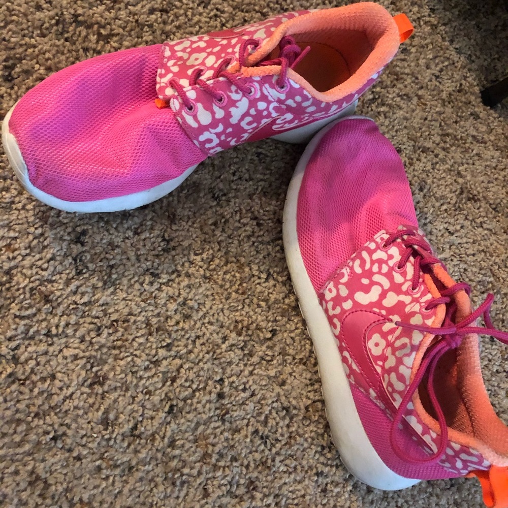 Hot pink & cheetah nike sneakers